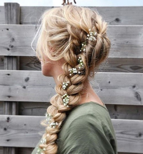 Prom Hairstyles With Flowers
 45 Side Hairstyles for Prom to Please Any Taste