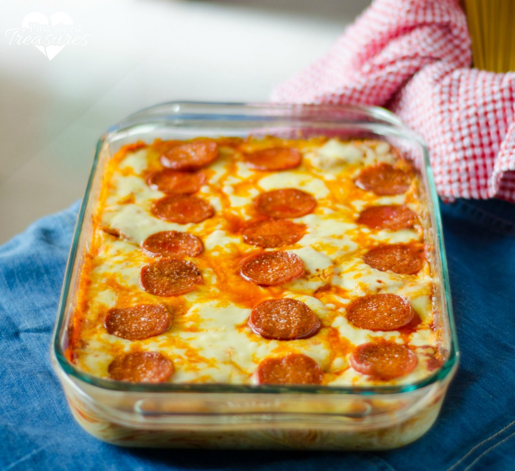 Quick Easy Dinners To Make
 Check out Easy Pizza Spaghetti Bake It s so easy to make