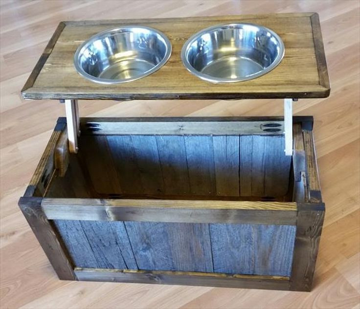 Raised Dog Bowl DIY
 DIY Pallet Dog Bowl Stand Plans
