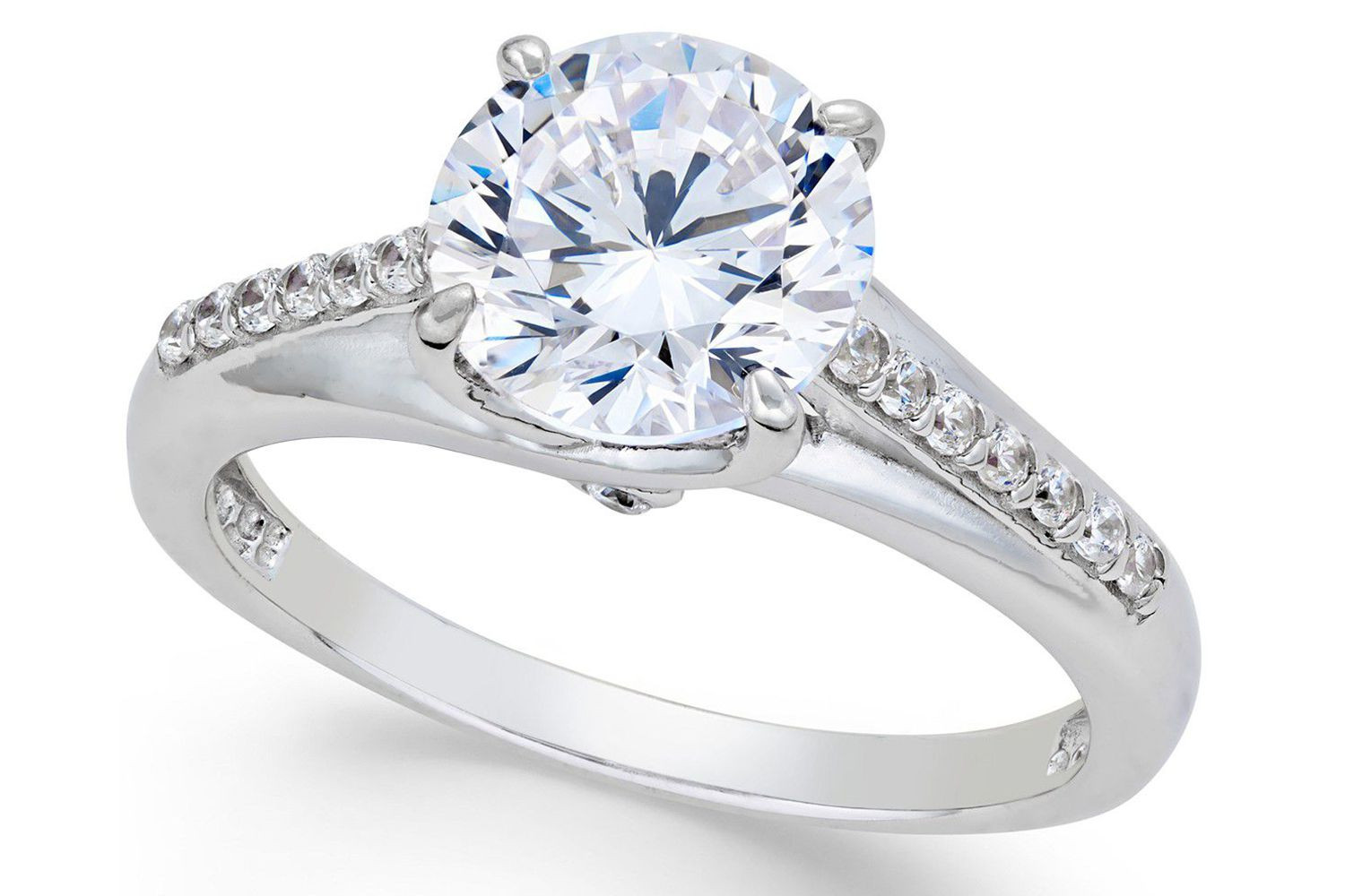 Real Wedding Rings
 The 6 Best Fake Engagement Rings to Wear When You Travel