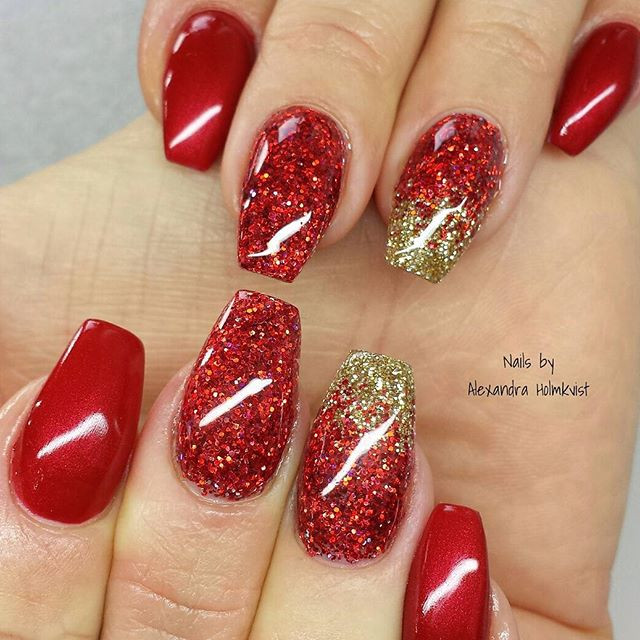 Red And Gold Glitter Nails
 Red and gold glitter fade nails