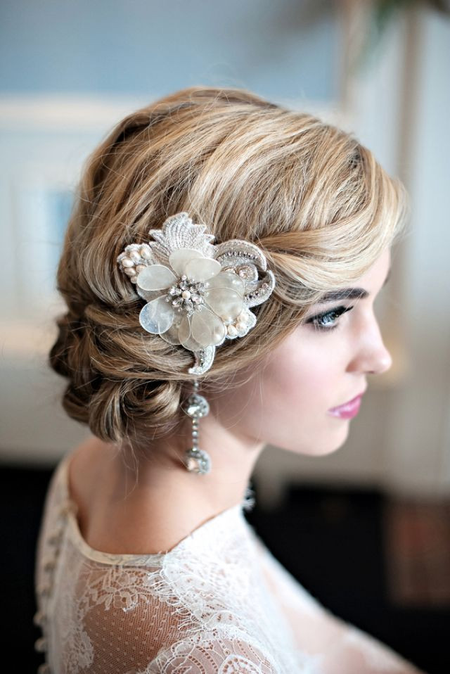 Retro Wedding Hairstyles
 25 Classic and Beautiful Vintage Wedding Hairstyles