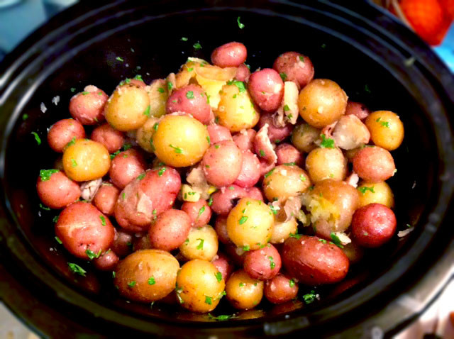 Roasted Baby Potatoes Recipes
 Slow Cooker Garlic Roasted Baby Potatoes Recipe Whats
