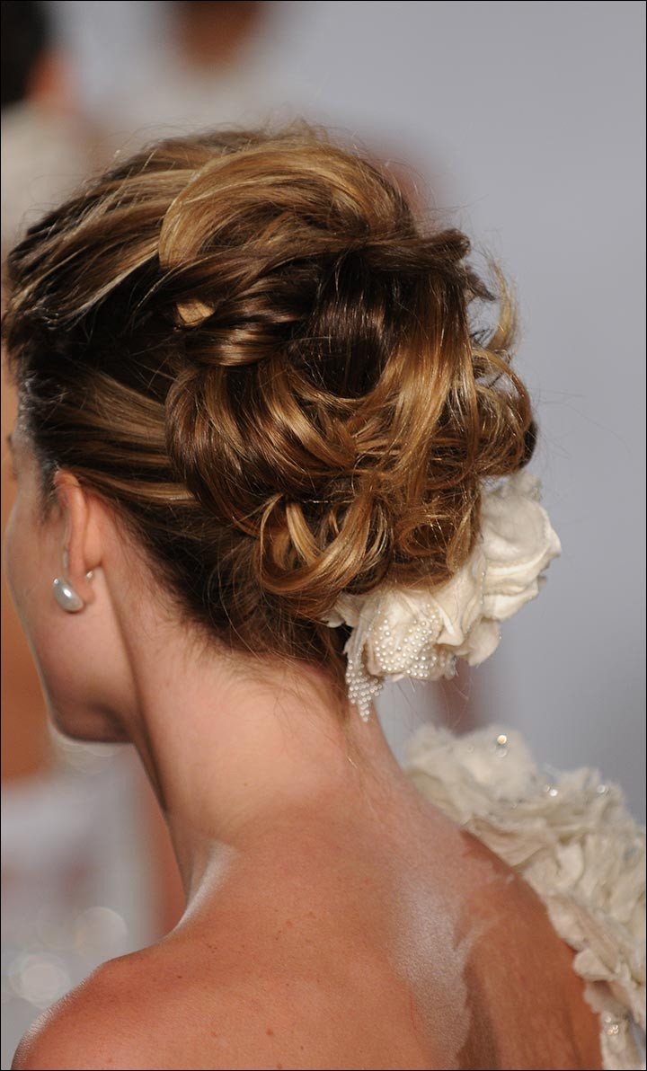 Romantic Wedding Hairstyles
 23 Evergreen Romantic Bridal Hairstyles