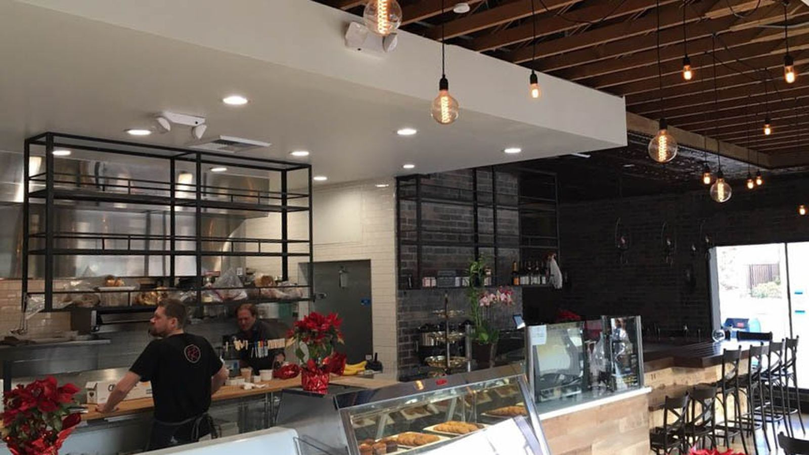 Rustic Kitchen Mar Vista
 Rustic Kitchen’s fort Food Marketplace Now Open in Mar
