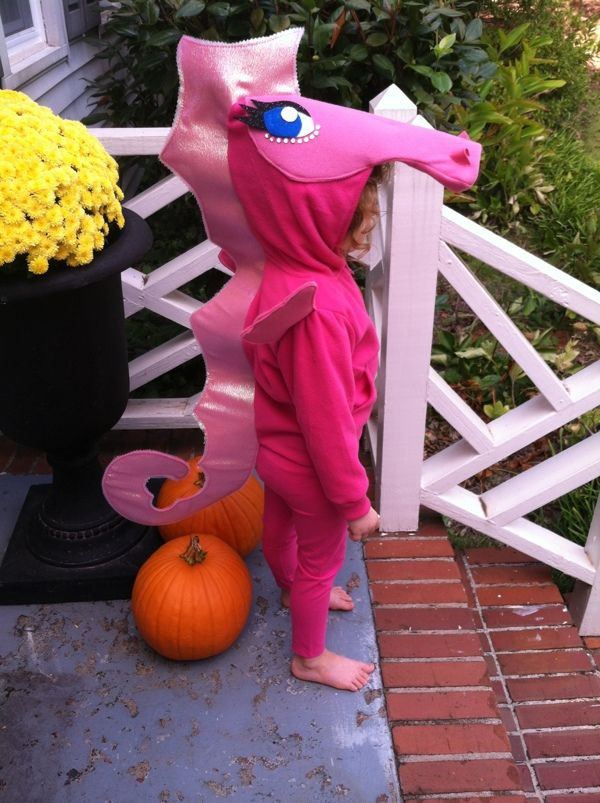 Seahorse Costume DIY
 Ummm test pink seahorse costume ever
