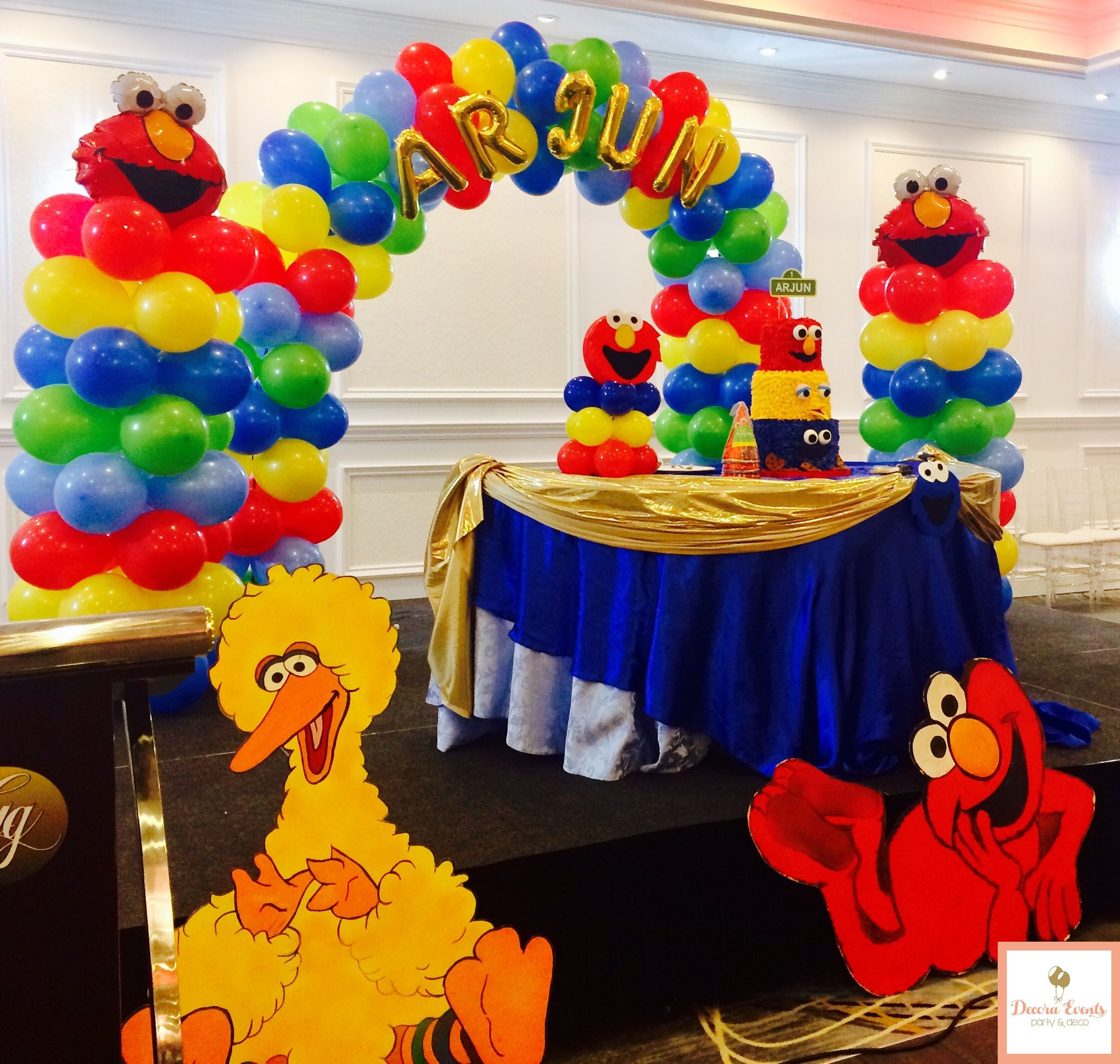 Sesame Street Centerpieces Birthday Party
 Sesame Street conquered the world in this decoration A