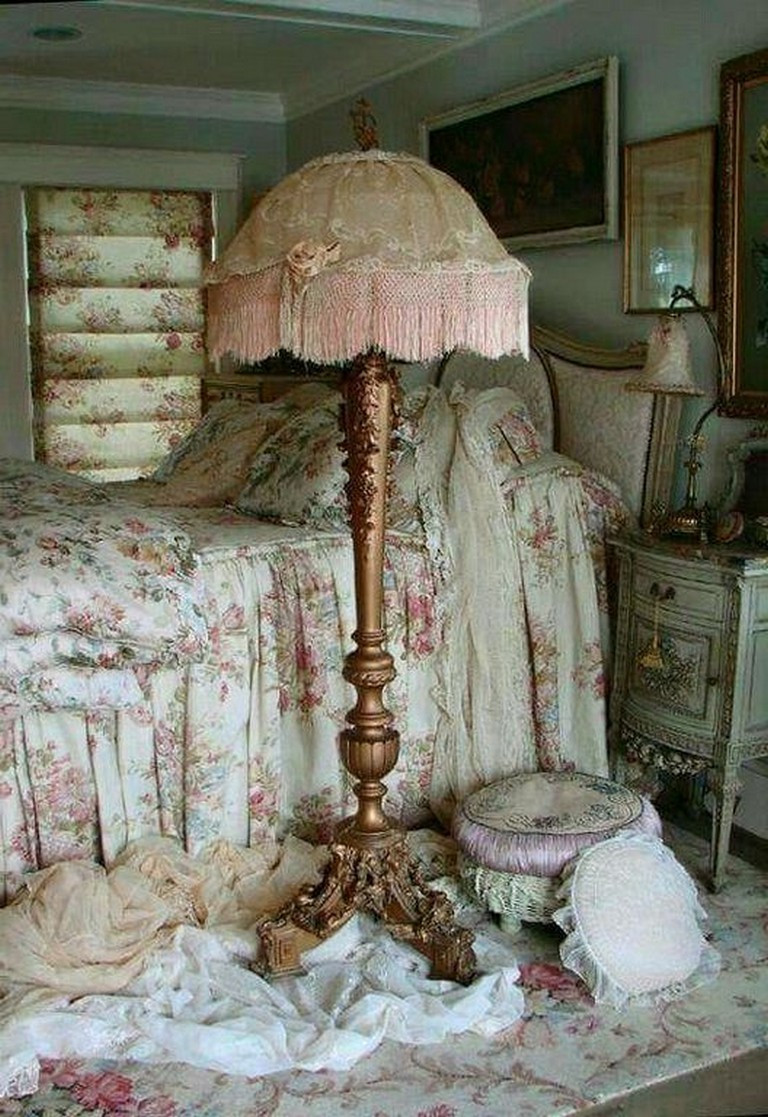Shabby Chic Bedroom Lamps
 23 Cool Shabby Chic Bedroom Decorating Ideas Sweet Lamps