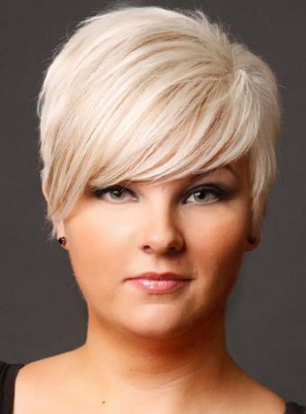 Short Hairstyles For Fat Faces
 45 Short Hairstyles for Fat Faces & Double Chins