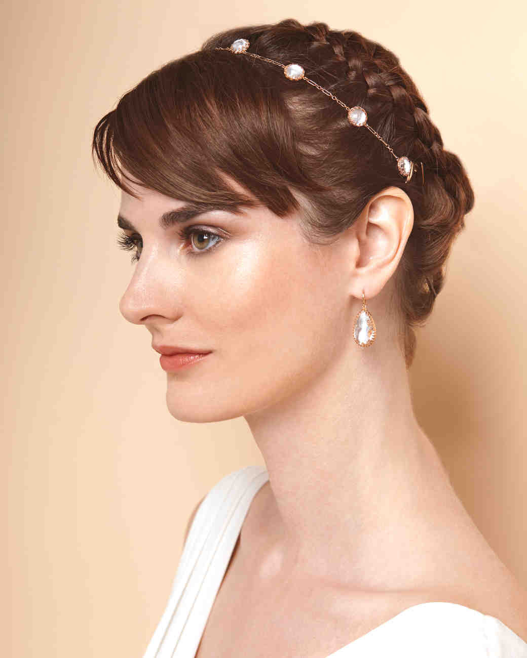 Short Hairstyles For Wedding Day
 4 Ways to Wear a Short Hairstyle on Your Wedding Day
