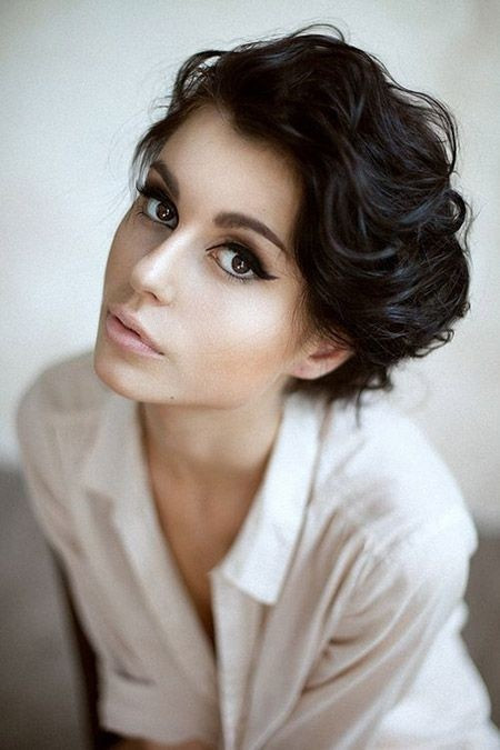 Short Hairstyles Thick Hair
 20 Stylish Short Hairstyles for Women with Thick Hair