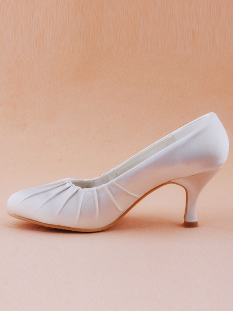 Short Heel Wedding Shoes
 Short Heel Closed Toes Ruched Elegant White Dyeable