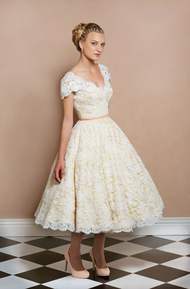 Short Wedding Dresses Vintage
 Vintage Short Lace Cap Sleeve Wedding Dress Bridal Gowns