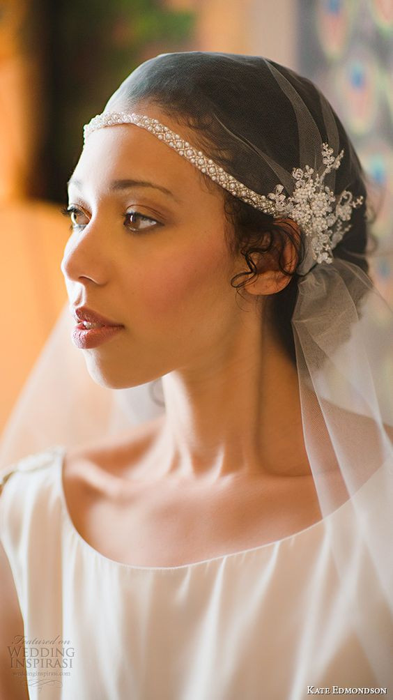 Short Wedding Hair With Veil
 Wedding Hairstyles For Short Hair With Veil And Tiara