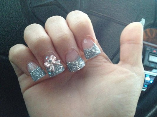 Silver Glitter Tip Nails
 46 Most Beautiful 3d Bow Nail Art Ideas