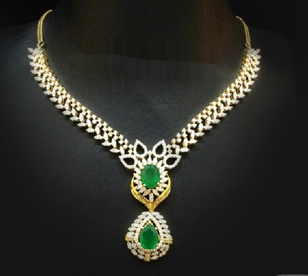 Simple Diamond Necklace
 Jewellery Designs Simple Diamond Necklace with