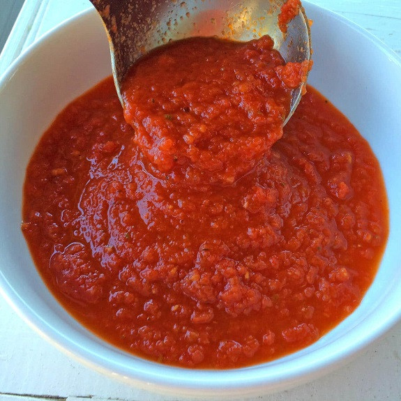 Simple Tomato Sauce Recipe
 Easy Basic Tomato Sauce Recipe