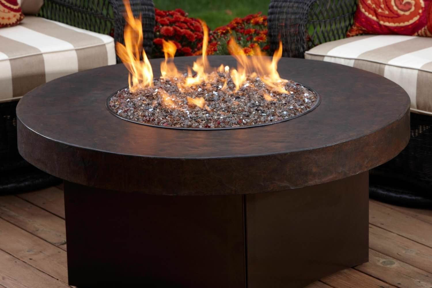 Small Fire Pit For Balcony
 42 Backyard and Patio Fire Pit Ideas