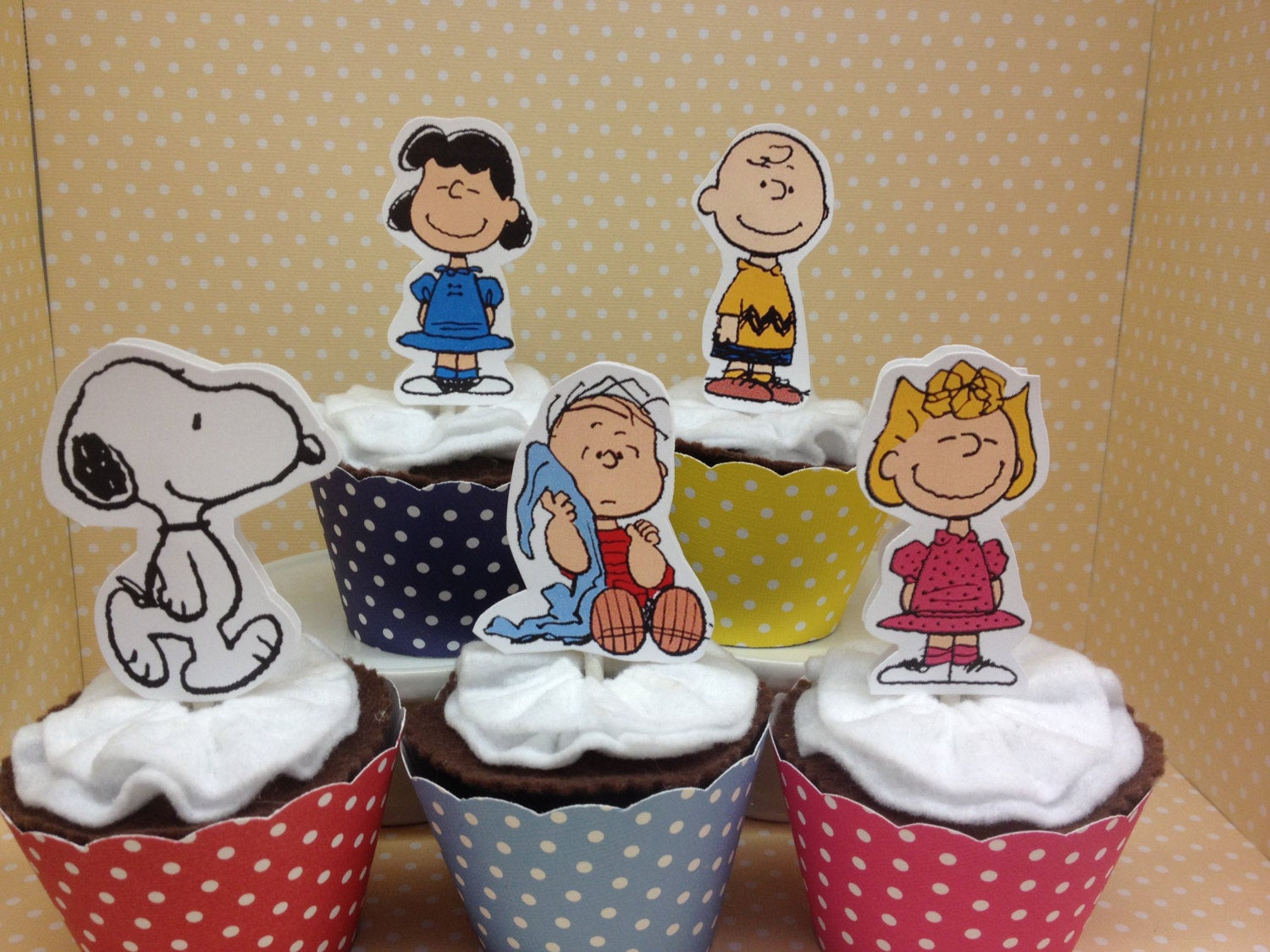 Snoopy Birthday Party
 Peanuts Charlie Brown Snoopy Party Cupcake Topper by