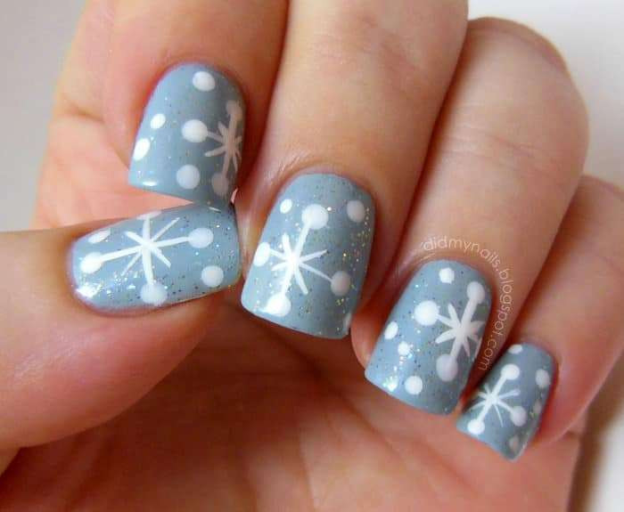 Snow Nail Designs
 7 Nail art designs to add some sparkle to your holiday