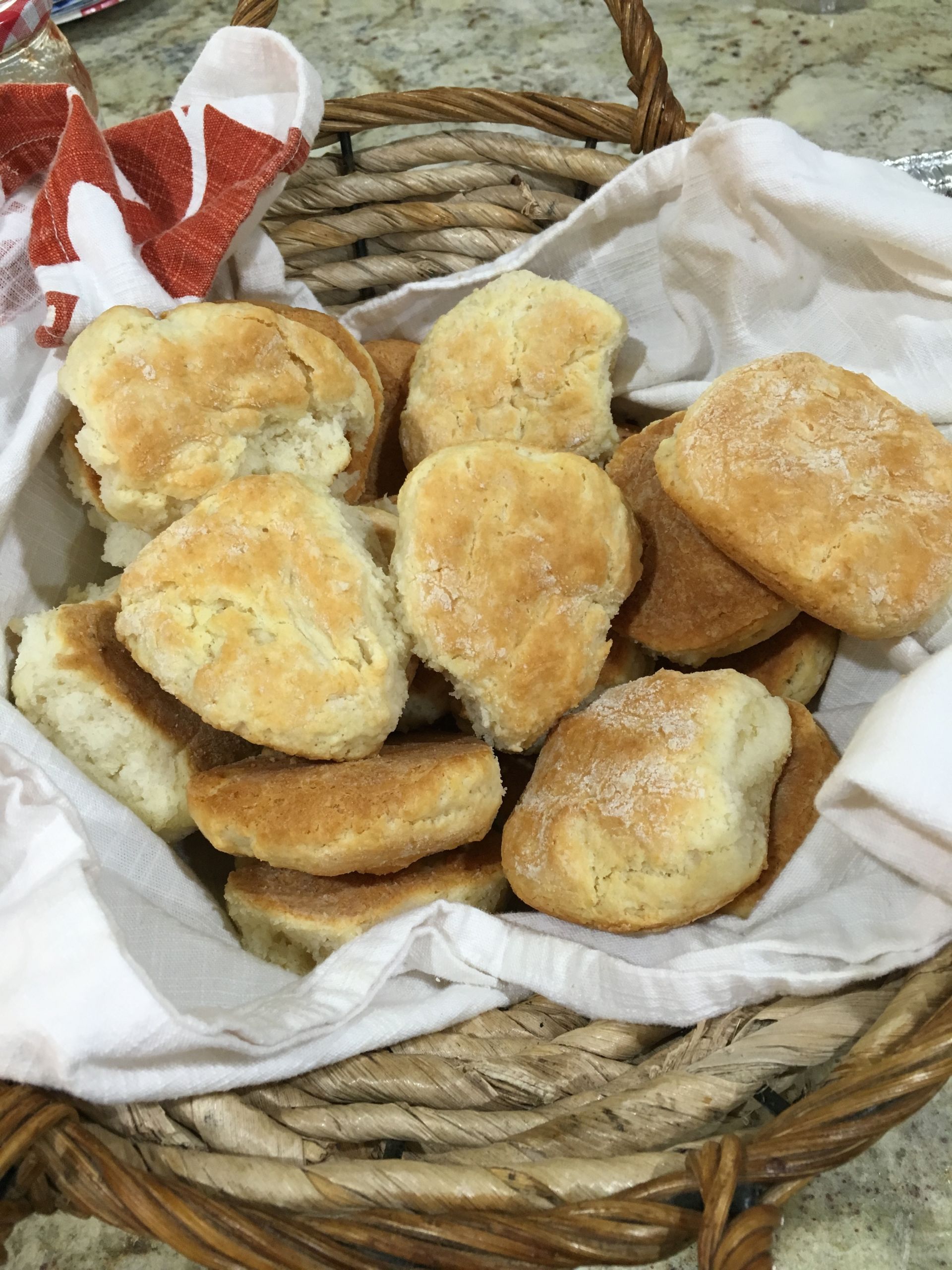 Southern Belle Biscuit
 Biscuits and Gravy Recipe from a Southern Belle