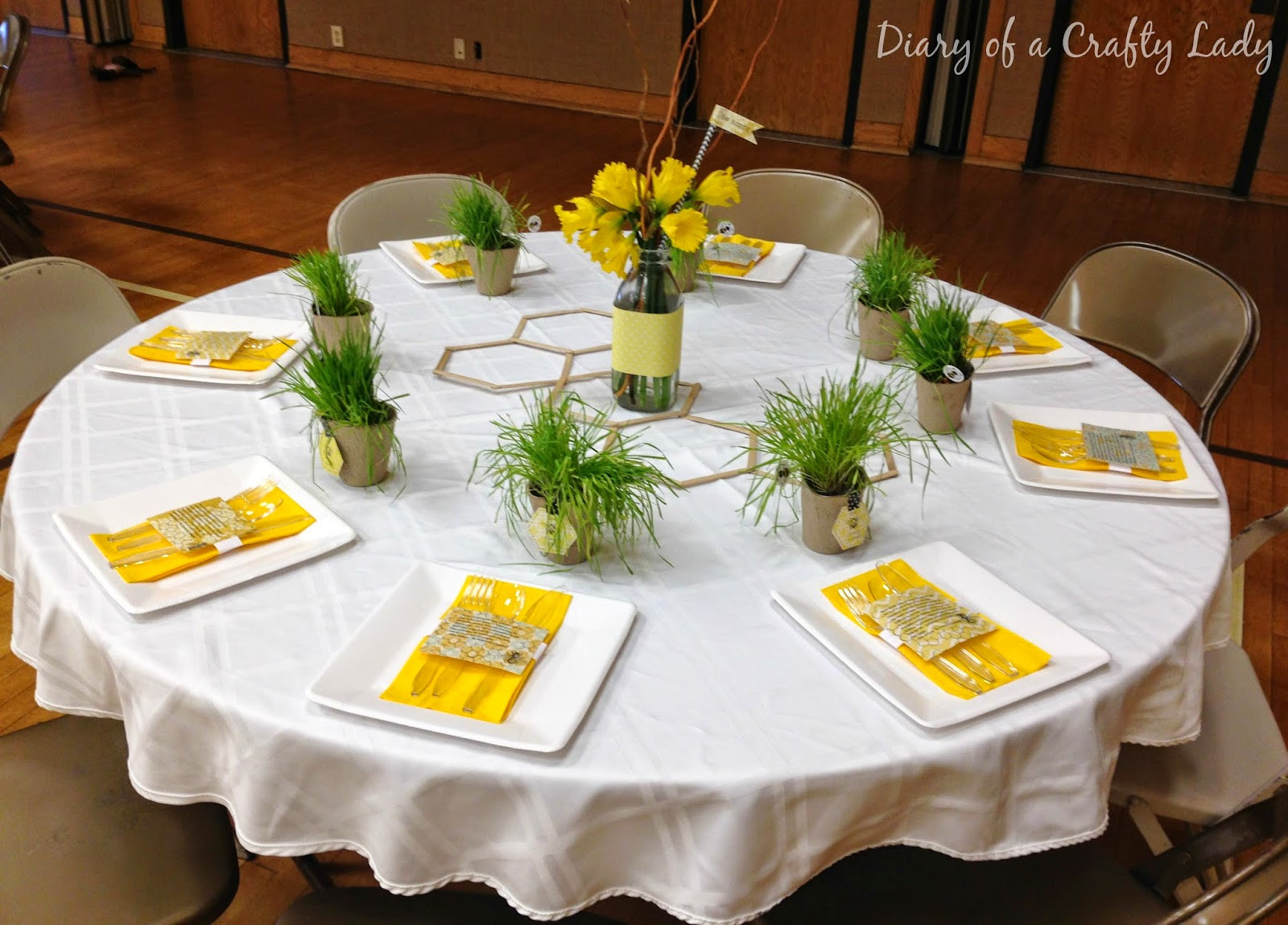 Spring Dinner Party Ideas
 Diary of a Crafty Lady Spring Dinner Party Bee
