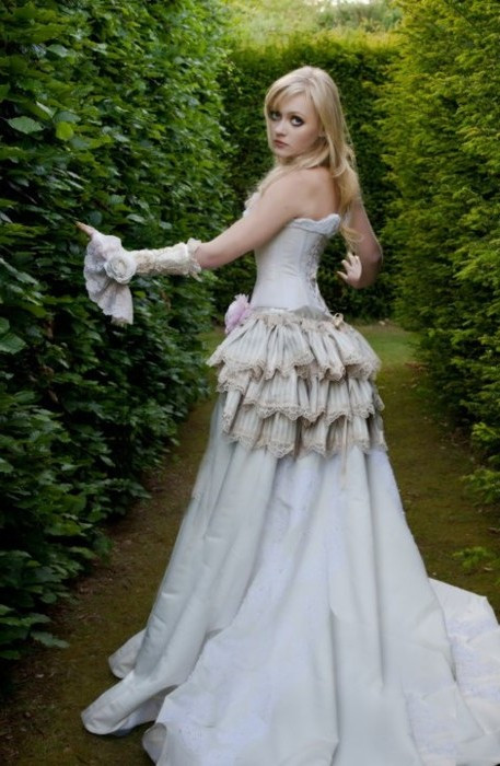 Steampunk Wedding Dress
 27 Steampunk Wedding Dresses That Will Mesmerize You