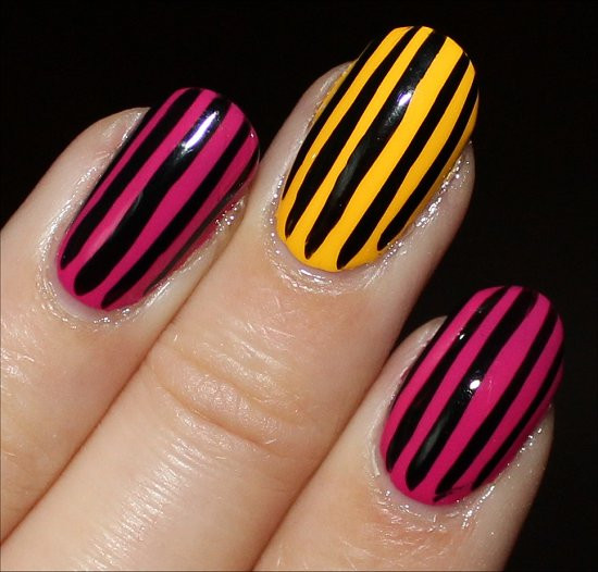 Stripe Nail Art
 Nail Art Vertical Stripe Nails
