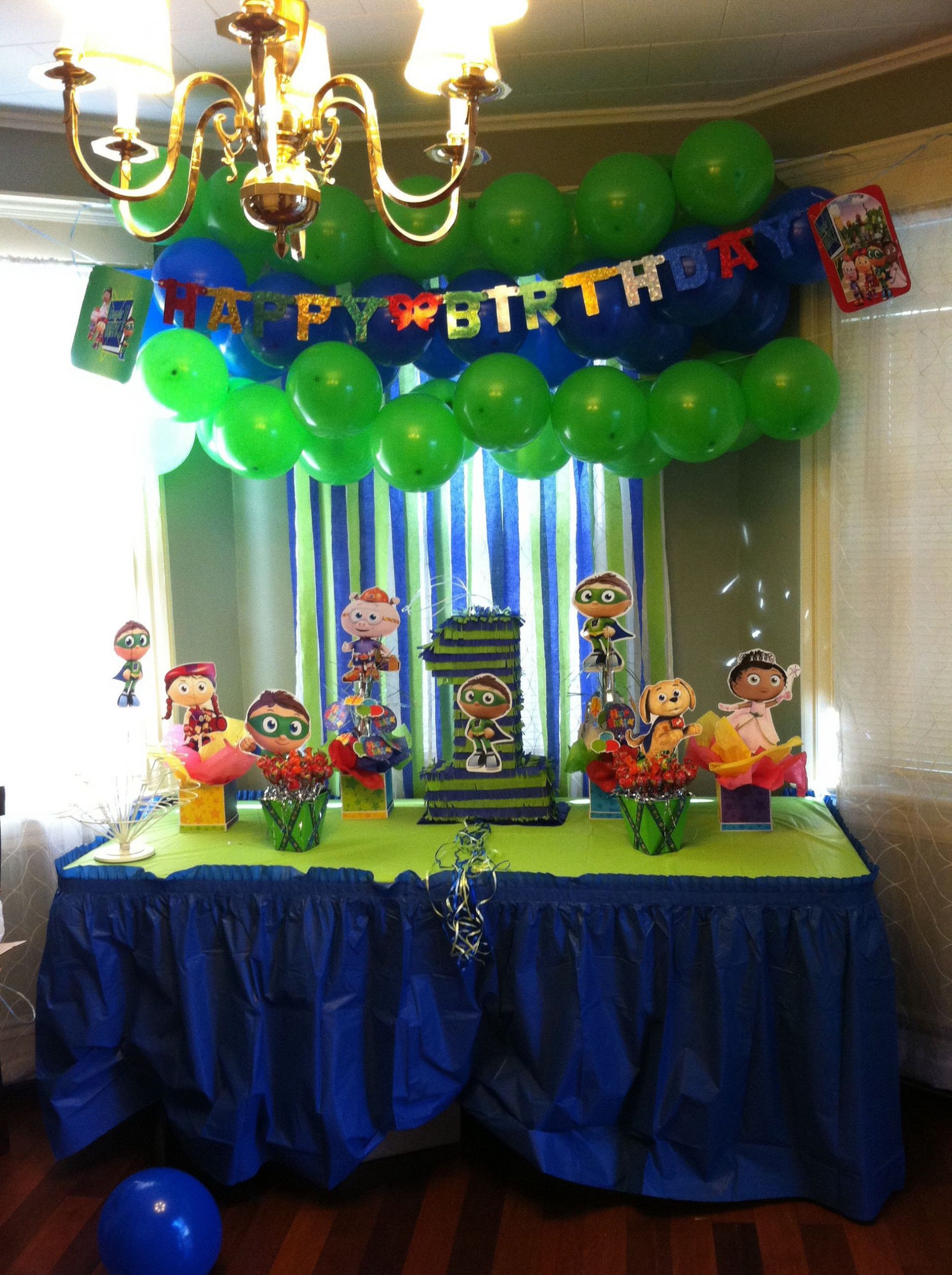 Super Why Birthday Decorations
 Super why piñata 1
