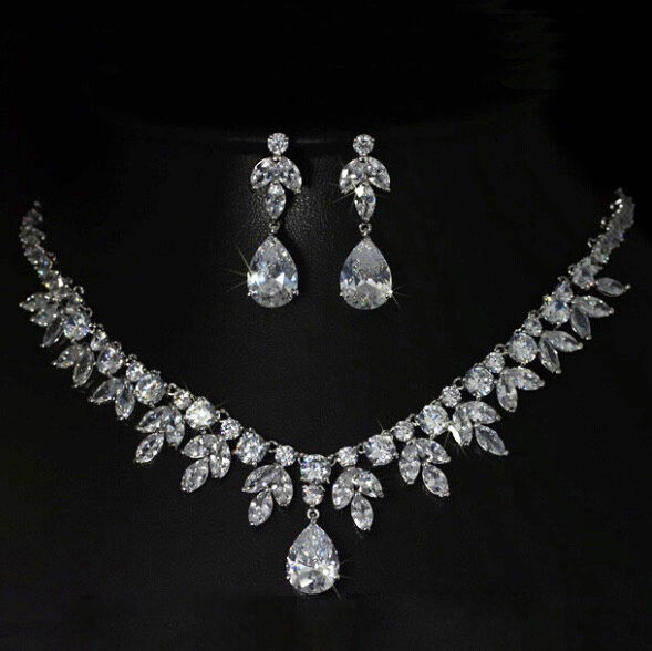 Swarovski Crystal Necklace
 18k White Gold Necklace Earrings Set made w Swarovski