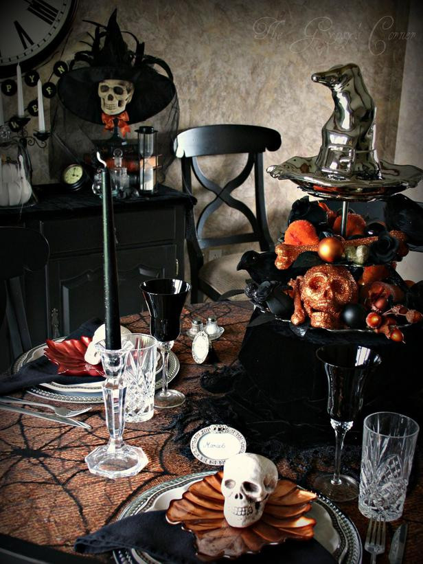 Table Decorating Ideas For Halloween Party
 Modern Furniture Spooky Halloween Table Settings and