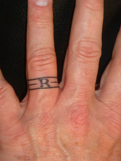 Tattoo Wedding Rings
 40 The Best Wedding Ring Tattoo Designs