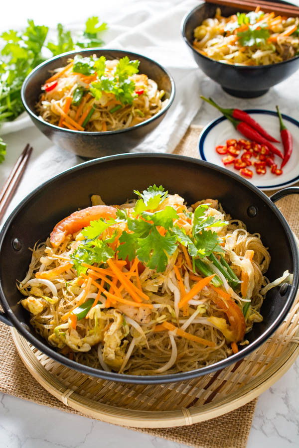 Thai Glass Noodles
 Pad Woon Sen Thai Stir Fried Glass Noodles Wok & Skillet