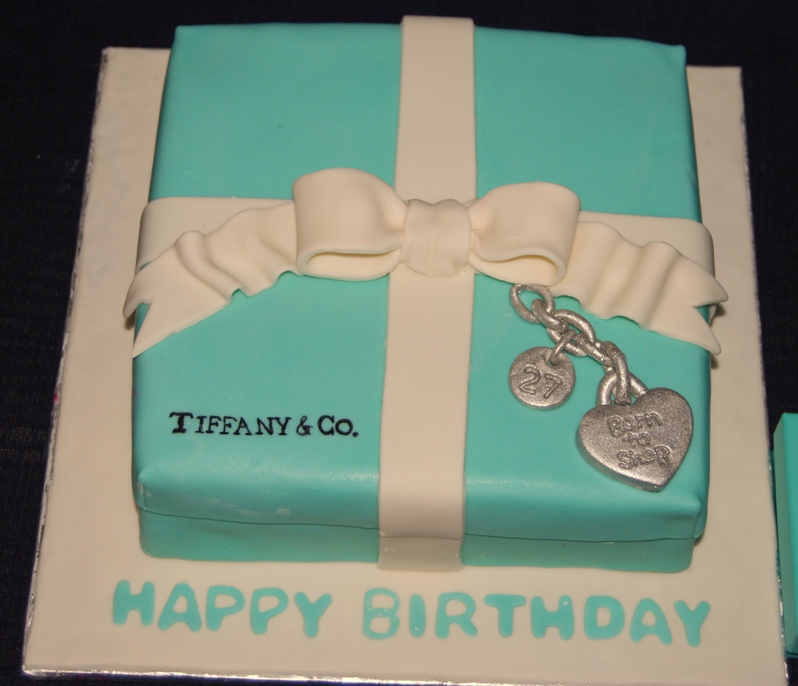 Tiffany Birthday Cake
 Leelees Cake abilities Tiffany Box Birthday Cake