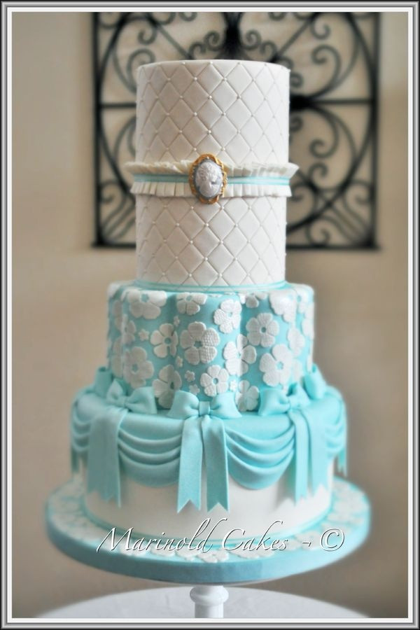 Tiffany Blue Wedding Cakes
 How To Plan A Tiffany Blue Theme Wedding