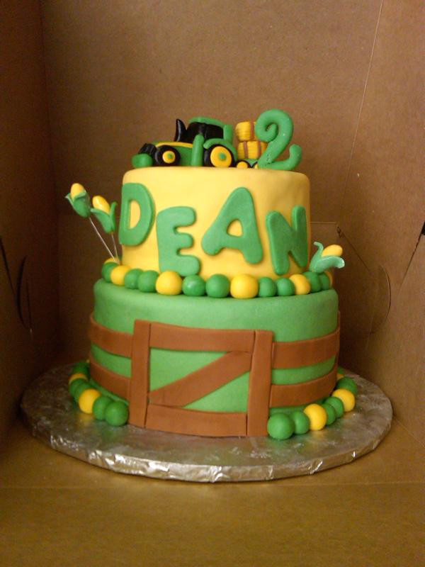 Tractor Birthday Cakes
 John Deere Tractor Cake Bear Heart Baking pany
