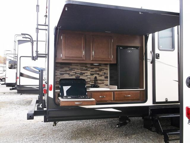 Travel Trailer With Outdoor Kitchen
 Sport Trek 320VIK Travel Trailer with Bunks and Outside