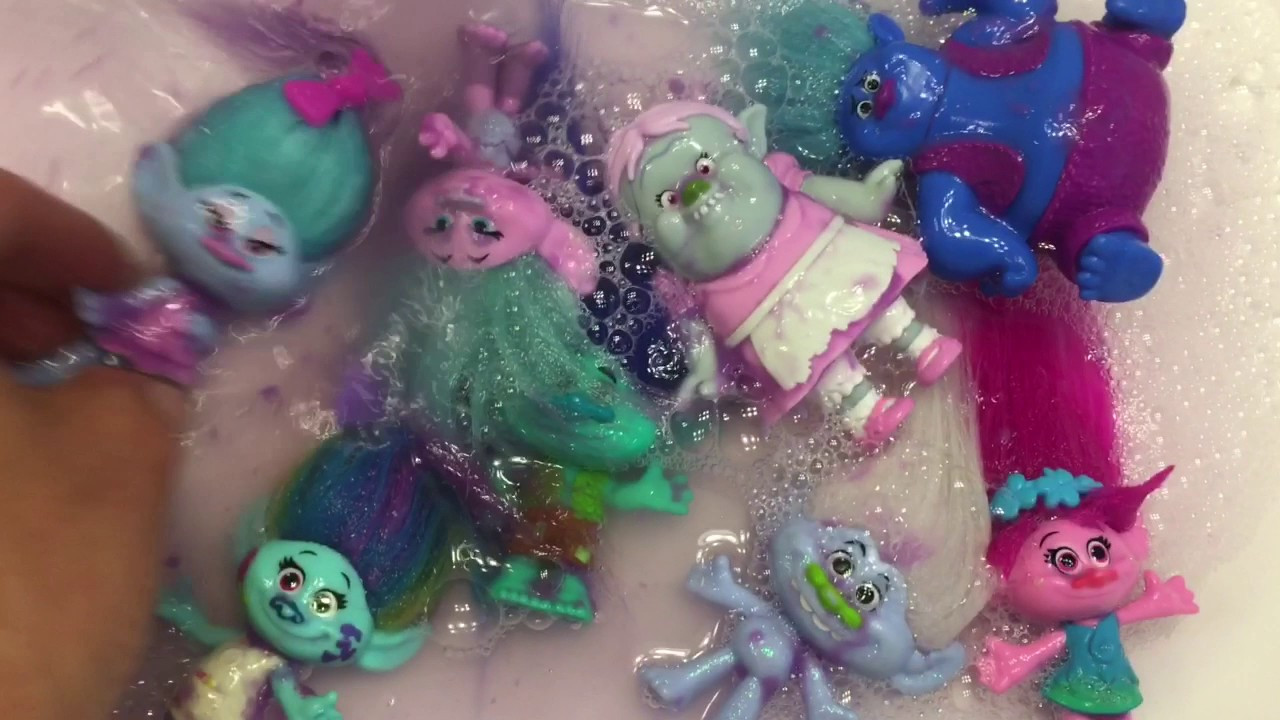 Trolls Pool Party Ideas
 Trolls Get Painted & have a pool party bubble bath
