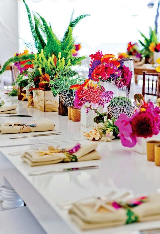 Tropical Themed Wedding
 15 Unique Ways to Plan a Tropical Themed Wedding