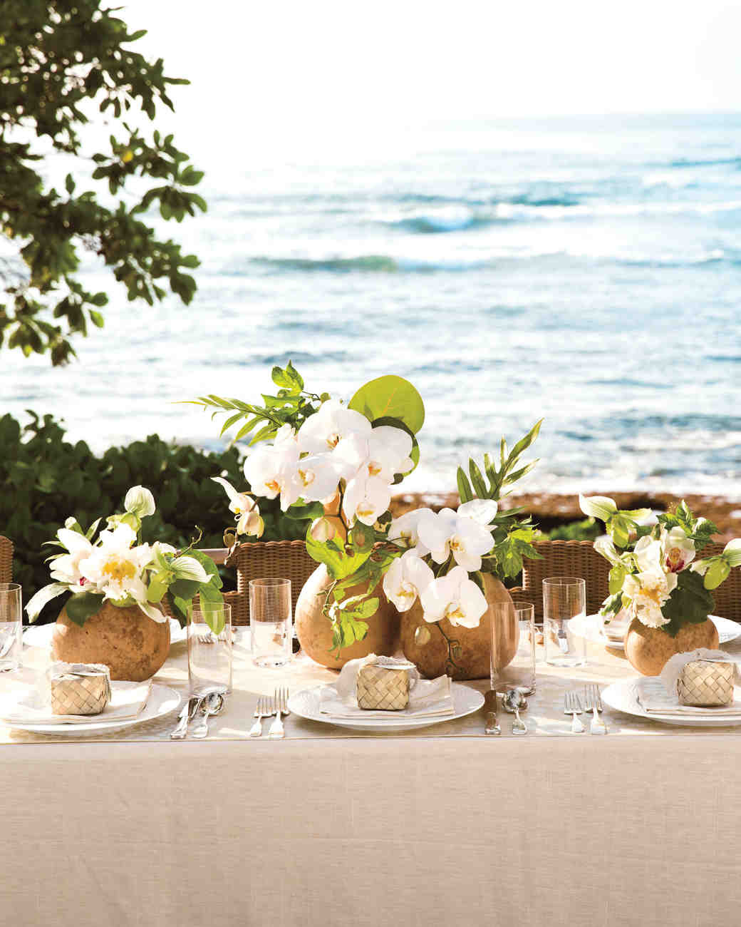 Tropical Themed Wedding
 Island Time 10 Ideas for Throwing a Tropical Wedding