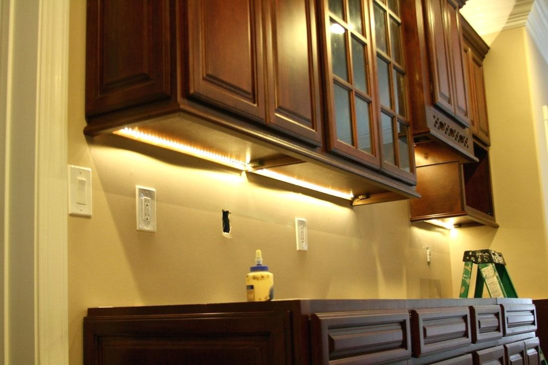 Under Cabinet Kitchen Lighting Options
 Lighting Inspiration Led Lights In Kitchen Plug Under