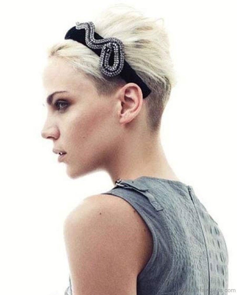 Undercut Hairstyle Girl
 70 Adorable Short Undercut Hairstyle For Girls
