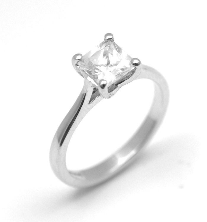 Unique Princess Cut Engagement Rings
 Diamond Unique Princess Cut 1ct Engagement Ring 9ct Gold