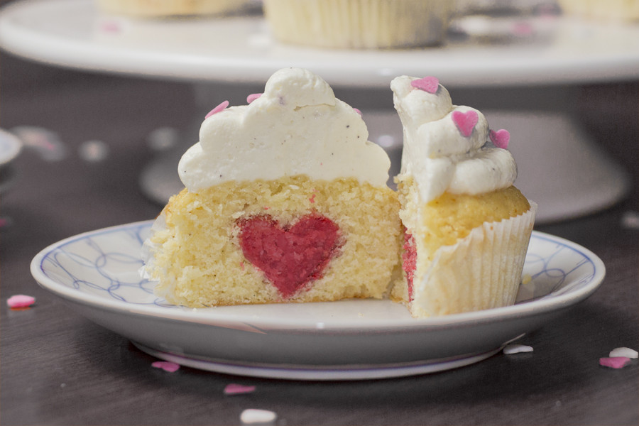 Valentine Day Cupcakes Recipes
 I [heart] cupcakes