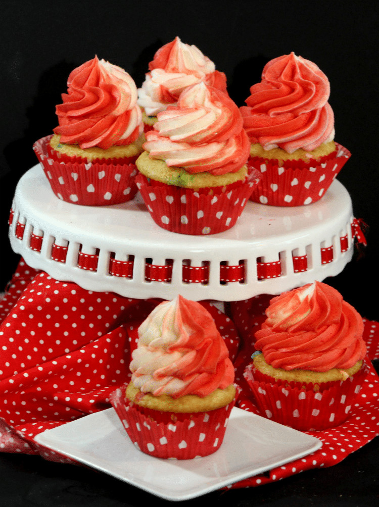 Valentine Day Cupcakes Recipes
 Red and White Vanilla Valentine’s Day Cupcakes