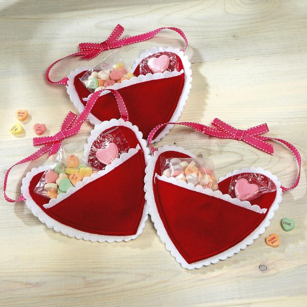 Valentines Gift Wrapping Ideas
 5 More Cute Gift Wrapping Ideas for Valentine s Day