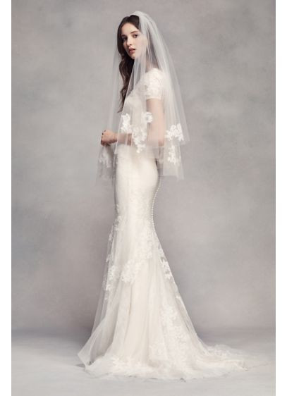 Vera Wang Wedding Veils
 Fingertip Veil with Lace Appliques