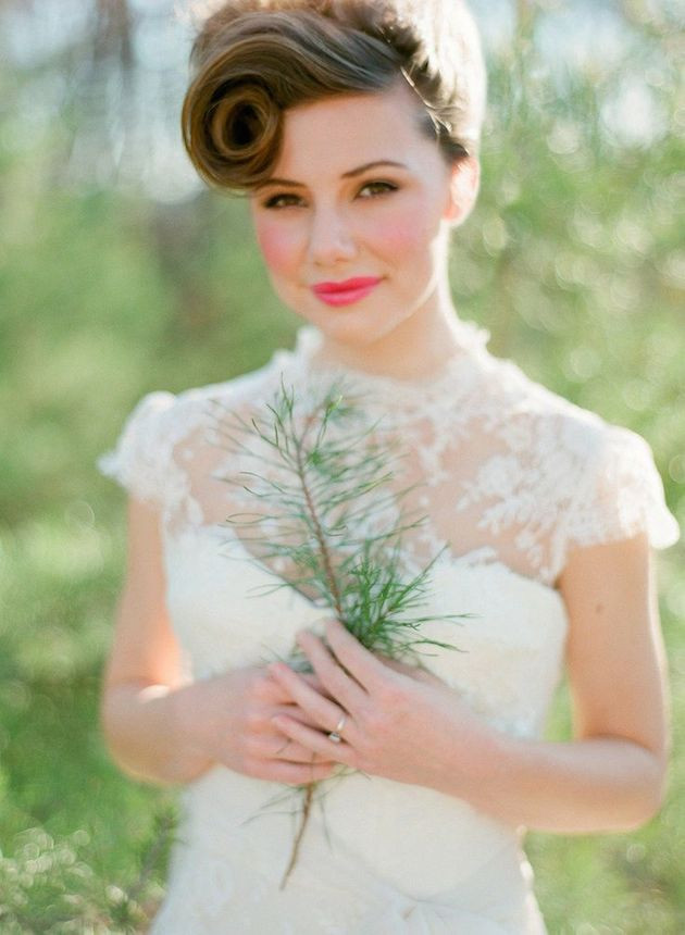 Very Short Wedding Hairstyles
 48 Chic Wedding Hairstyles for Short Hair