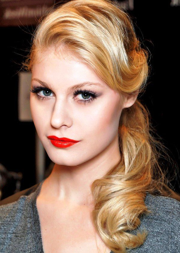 Vintage Hairstyle For Long Hair
 Glamorous Vintage Hairstyles For Women How To Do Easy