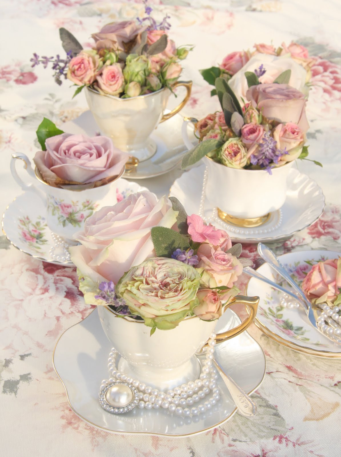 Vintage Tea Party Ideas
 Life is What You Bake it Vintage Cake Cupcakes & Tea Cups